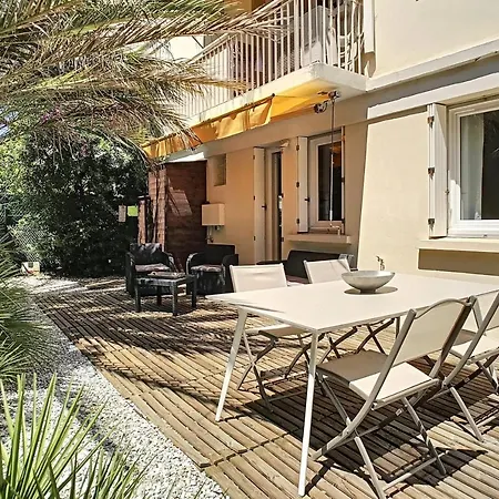 Charming Three-bed Garden 500 M From Beaches In شقة أنتيب